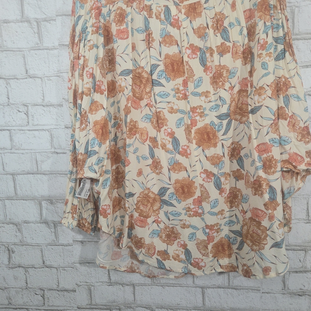 NWT Hayden long sleeve blouse - Picture 13 of 16